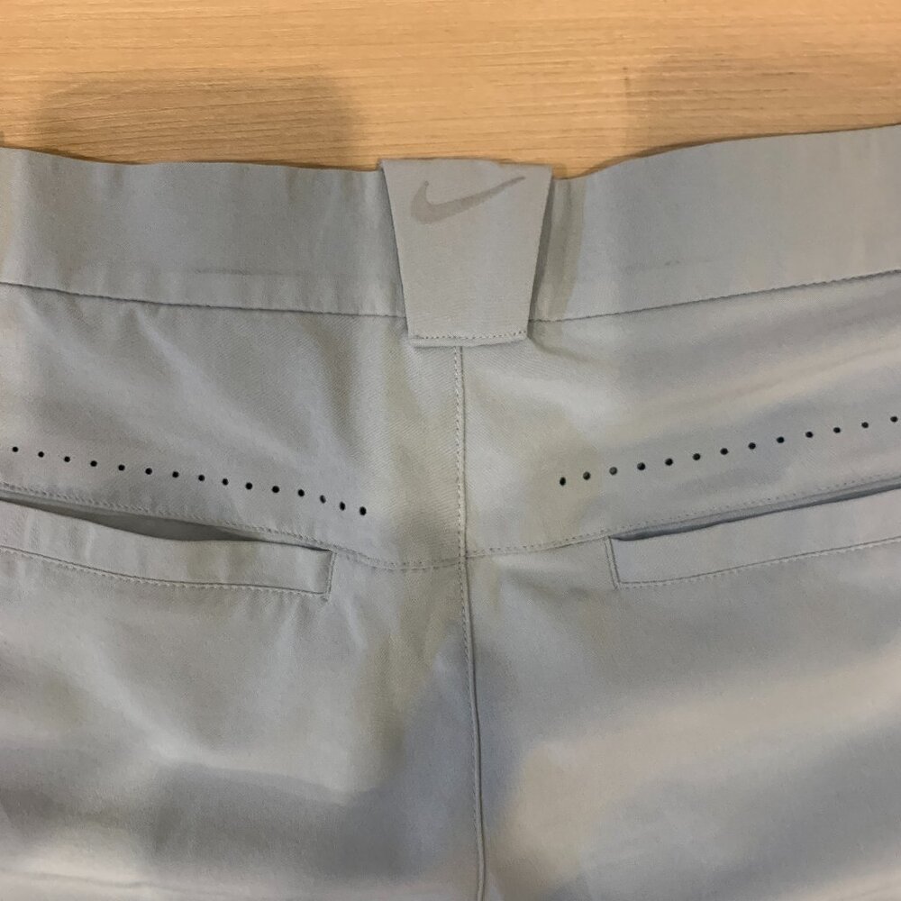 Men's Nike Golf Dri-Fit Size 32 Tour Shorts in a baby blue colour light shorts - Picture 6 of 8